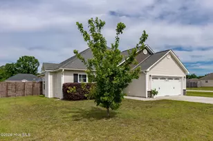 309 Cadenza Ln, Richlands, NC 28574 - Photo 36