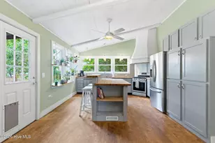 101 SE 23rd St, Oak Island, NC 28465 - Photo 10