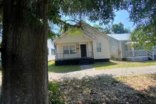 1011 S 7th St, Wilmington, NC 28401 - Photo 2