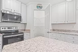2613 Erwin St SW, Supply, NC 28462 - Photo 6