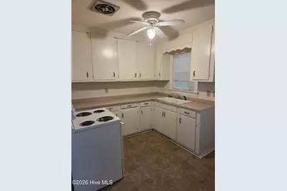 2711 E 2nd Street #B, Greenville, NC 27858 - Photo 14