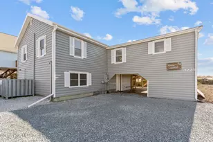 3225 E Beach Dr, Oak Island, NC 28465 - Photo 40
