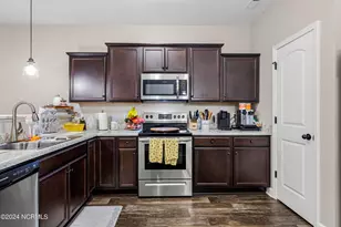 207 Alexa Pl, Jacksonville, NC 28546 - Photo 8