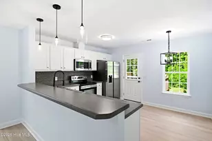293 Walnut Rd, Southport, NC 28461 - Photo 8