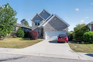 111 High Tower Ln, Aberdeen, NC 28315 - Photo 2