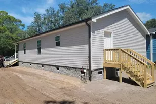 113 Pecan Ave, Lake Waccamaw, NC 28450 - Photo 4