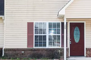 209 Mesa Ln, Jacksonville, NC 28546 - Photo 2