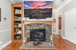 295 Mayberry Ln, Richlands, NC 28574 - Photo 14