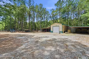 295 Mayberry Ln, Richlands, NC 28574 - Photo 64