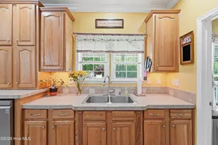295 Mayberry Ln, Richlands, NC 28574 - Photo 24