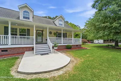 295 Mayberry Lane, Richlands, NC 28574 - Photo 8