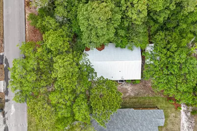 139 NE 39th Street, Oak Island, NC 28465 - Photo 34