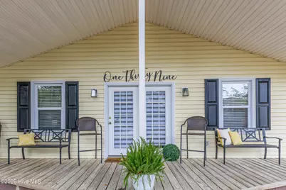 139 NE 39th Street, Oak Island, NC 28465 - Photo 4