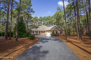16 Montrose Ct, Pinehurst, NC 28374 - Photo 2