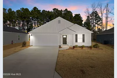 142 Maymont Street NW, Supply, NC 28462 - Photo 2