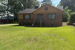 286 McCrae St, Grifton, NC 28530 - Photo 1