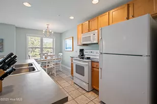 3350 Club Villas Dr, Southport, NC 28461 - Photo 10
