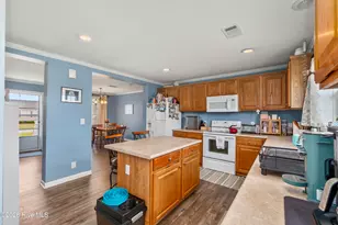 100 W Adelaide Ct, Elizabeth City, NC 27909 - Photo 10