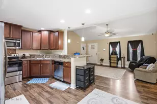4226 Cherry Laurel Ln SE, Southport, NC 28461 - Photo 6