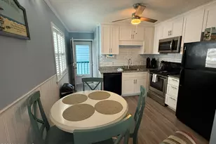 1404 Canal Dr, Carolina Beach, NC 28428 - Photo 6