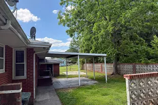 219 Fourth St, Ayden, NC 28513 - Photo 4