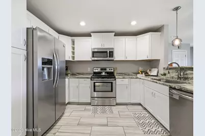 39 Cornell Drive, Jacksonville, NC 28546 - Photo 6