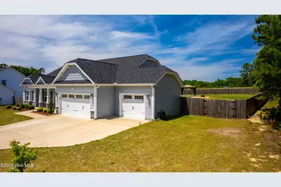 163 Enfield Drive, Carthage, NC 28327 - Photo 2