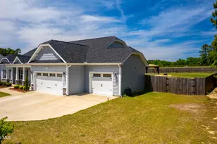 163 Enfield Dr, Carthage, NC 28327 - Photo 2