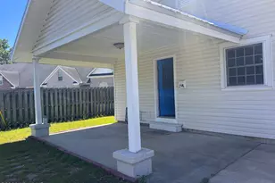 223 Holt St, Thomson, GA 30824 - Photo 2