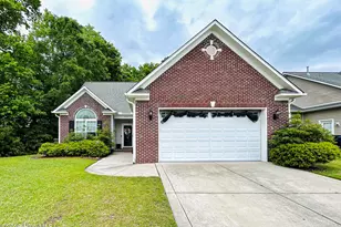 304 Weatherford Dr, Jacksonville, NC 28540 - Photo 1