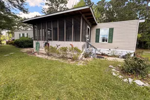 121 S Smith St, Holly Ridge, NC 28445 - Photo 2