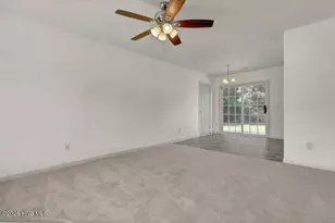 174 Ashbury Park Ln, Richlands, NC 28574 - Photo 4