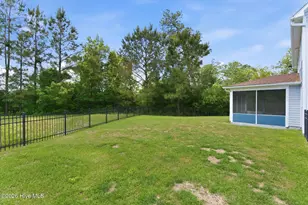 6104 Blueray Dr, Leland, NC 28451 - Photo 10
