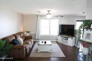 425 Palmetto Ct, Jacksonville, NC 28546 - Photo 10