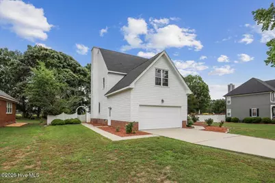 206 Creekside Drive, Goldsboro, NC 27534 - Photo 2