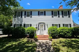 605 W Cutchin St, Clinton, NC 28328 - Photo 2