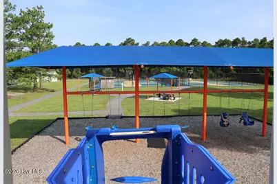 530 Kennedy Circle, Southport, NC 28461 - Photo 10