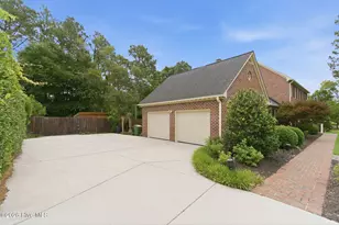 2317 Waverly Dr, Wilmington, NC 28403 - Photo 4