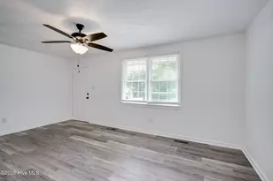 901 Yardley Dr, North Augusta, SC 29841 - Photo 8