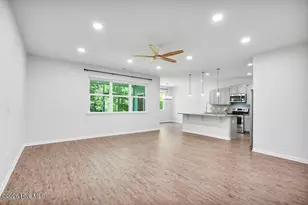 203 J Belton Ct, Sneads Ferry, NC 28460 - Photo 4