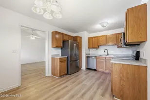 502 Courtyard E, Beaufort, NC 28516 - Photo 10