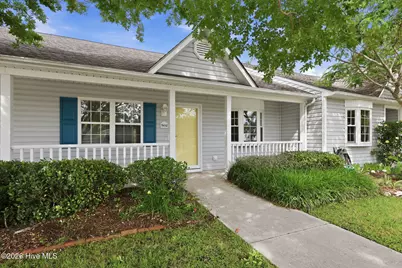 502 Courtyard E, Beaufort, NC 28516 - Photo 1