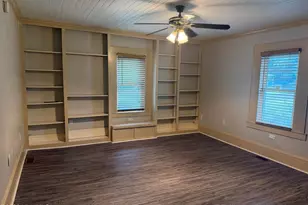 302 N Brevard St, Selma, NC 27576 - Photo 10