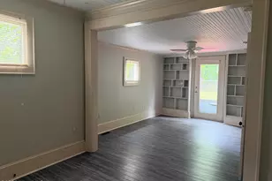 302 N Brevard St, Selma, NC 27576 - Photo 12