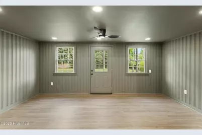 310 E Cliff Street, Wallace, NC 28466 - Photo 24