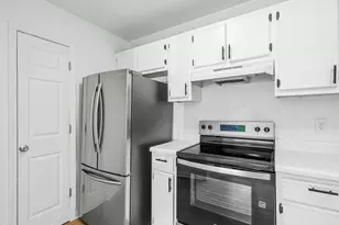 625 S Hampton Dr, Jacksonville, NC 28546 - Photo 16