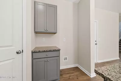 211 Phoenix Drive, Bunnlevel, NC 28323 - Photo 10