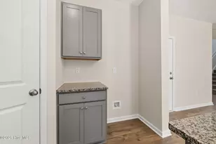 211 Phoenix Dr, Bunnlevel, NC 28323 - Photo 10