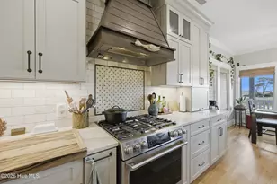 105 Knotts Landing Ln, Knotts Island, NC 27950 - Photo 4