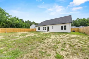 309 Belgian Ct, Richlands, NC 28574 - Photo 28